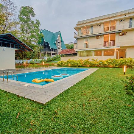 Glen Castle Vagamon Pool Resort By Voye Homes ภายนอก รูปภาพ