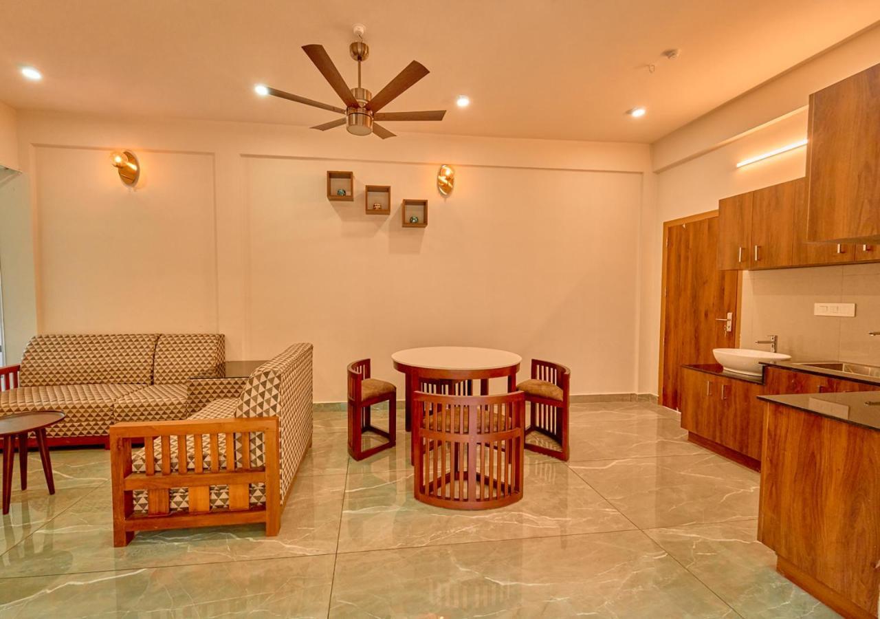 Glen Castle Vagamon Pool Resort By Voye Homes ภายนอก รูปภาพ
