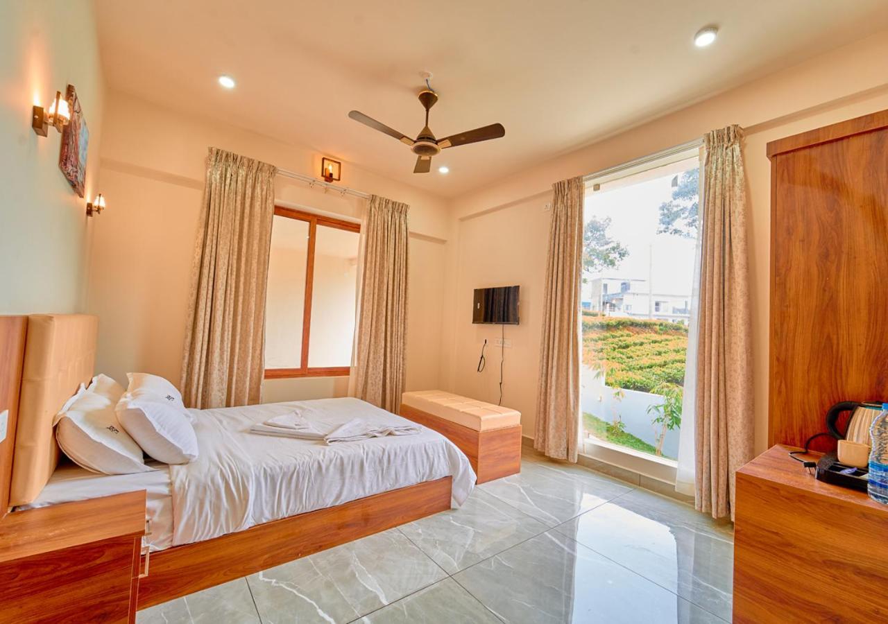 Glen Castle Vagamon Pool Resort By Voye Homes ภายนอก รูปภาพ