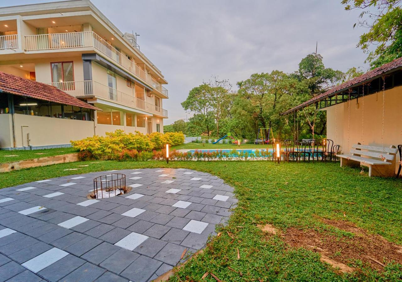 Glen Castle Vagamon Pool Resort By Voye Homes ภายนอก รูปภาพ
